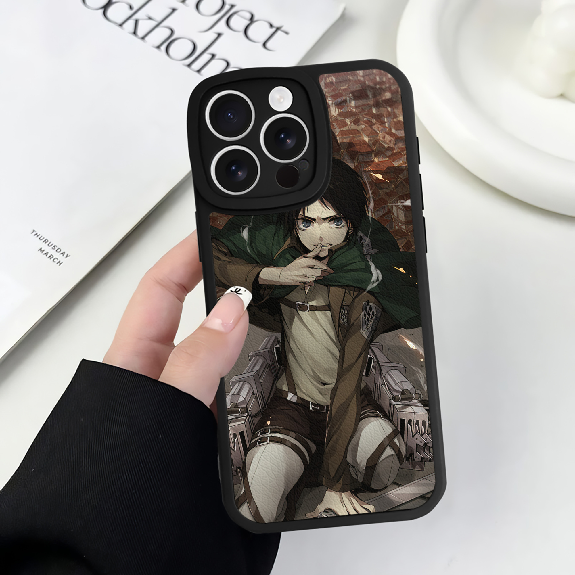 （画像用） 進撃の巨人 Attack on Titan 【iPhone 16シリーズ対応】シリコンスマホケース（レザー調） 材質：シリコン